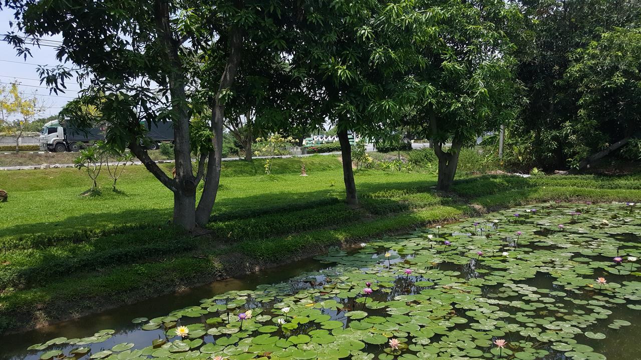 Nai Suan Inn Ban Doem Bang Exterior photo